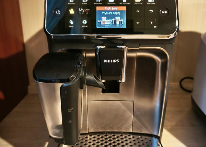 Grajewo ogłoszenia: Sprzedam ekspres Philips LatteGo 5444/90. Ekspres jest sprawny (...